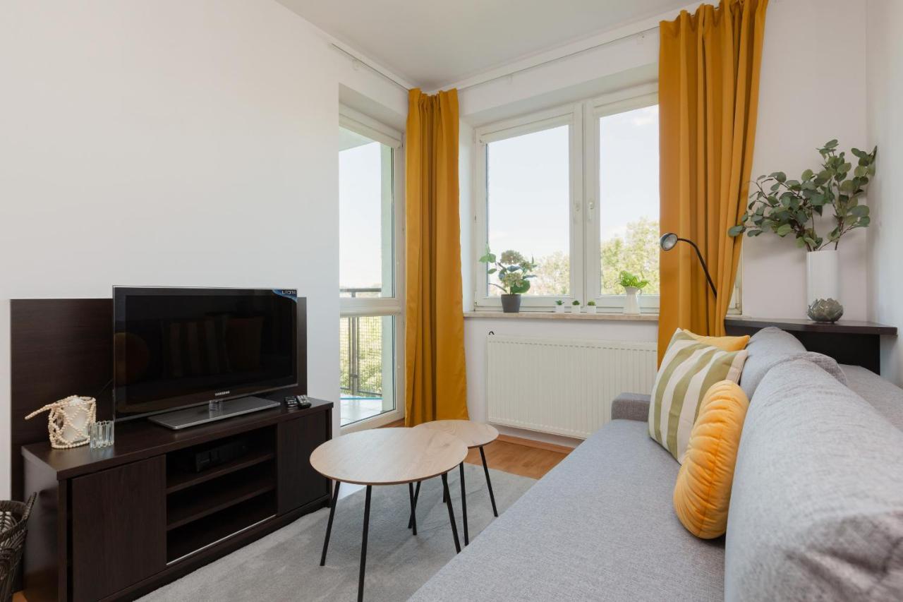Cozy Apartment With Balcony Warszawa By Noclegi Renters Eksteriør bilde