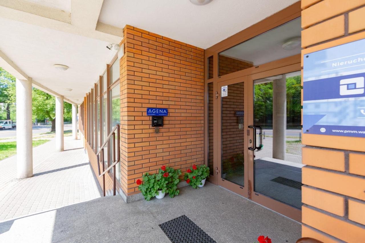 Cozy Apartment With Balcony Warszawa By Noclegi Renters Eksteriør bilde